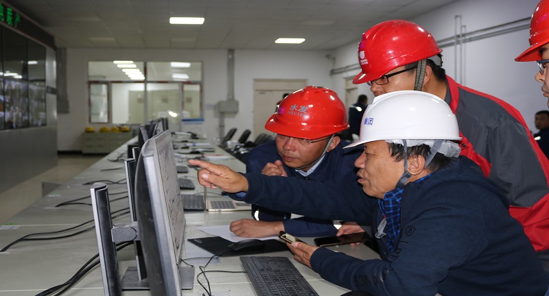 1601447863606008.jpg 富華錦河--黑龍江省電力基本建設(shè)工程質(zhì)量監(jiān)督中心站專家蒞臨富華錦河檢查指導(dǎo)工作 (3).JPG